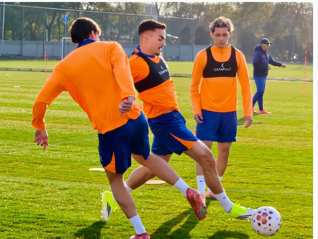 爱游戏官网- 2024中国男篮决战尤文图斯视频回放 